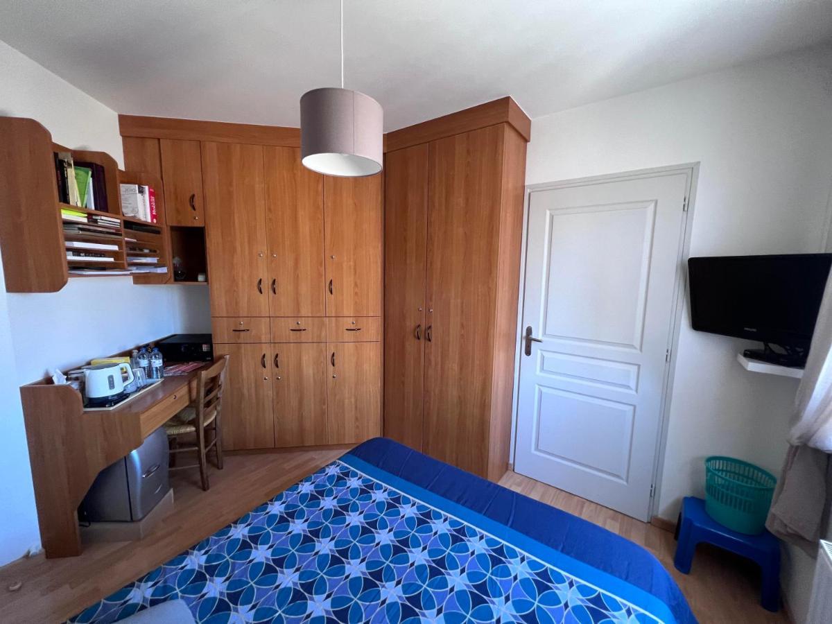 La Chambre Des Amis Parthenay Exterior foto